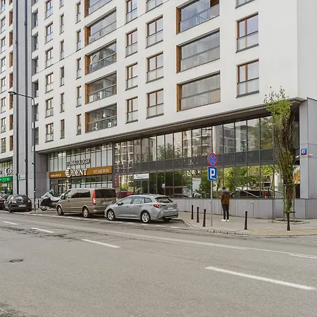 Cozy On Grzybowska Street With Parking *
